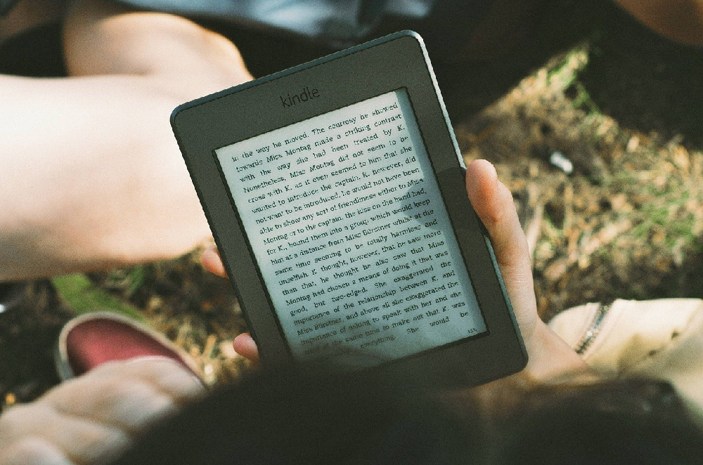 Etui do Kindle - wszystko, co warto wiedzieć o wyborze idealnego modelu